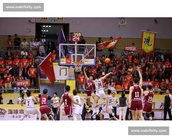 篮球赛场激烈对决实时比分揭晓精彩瞬间全程回顾
